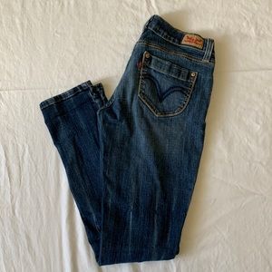 Levi’s Skinny Jeans 524 Too Superlow Size 7